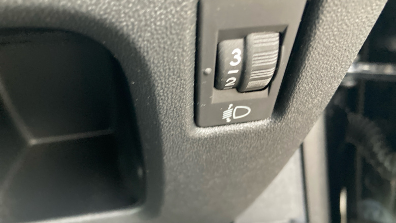 Peugeot 2008 1.2 PureTech Active 5dr Petrol Estate